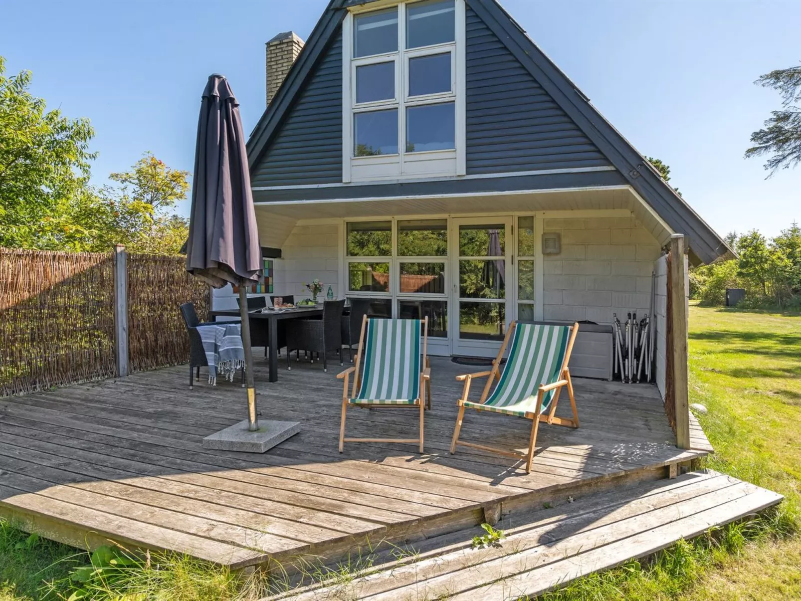 "Amelia" - 250m to the fjord-Buiten