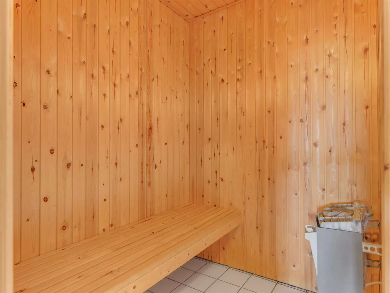 "Doria" - 2km from the sea-Binnen