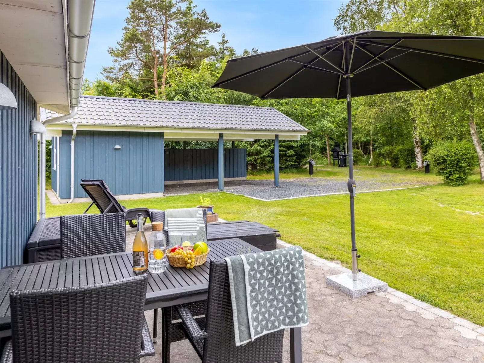 "Akima" - 700m from the sea-Buiten