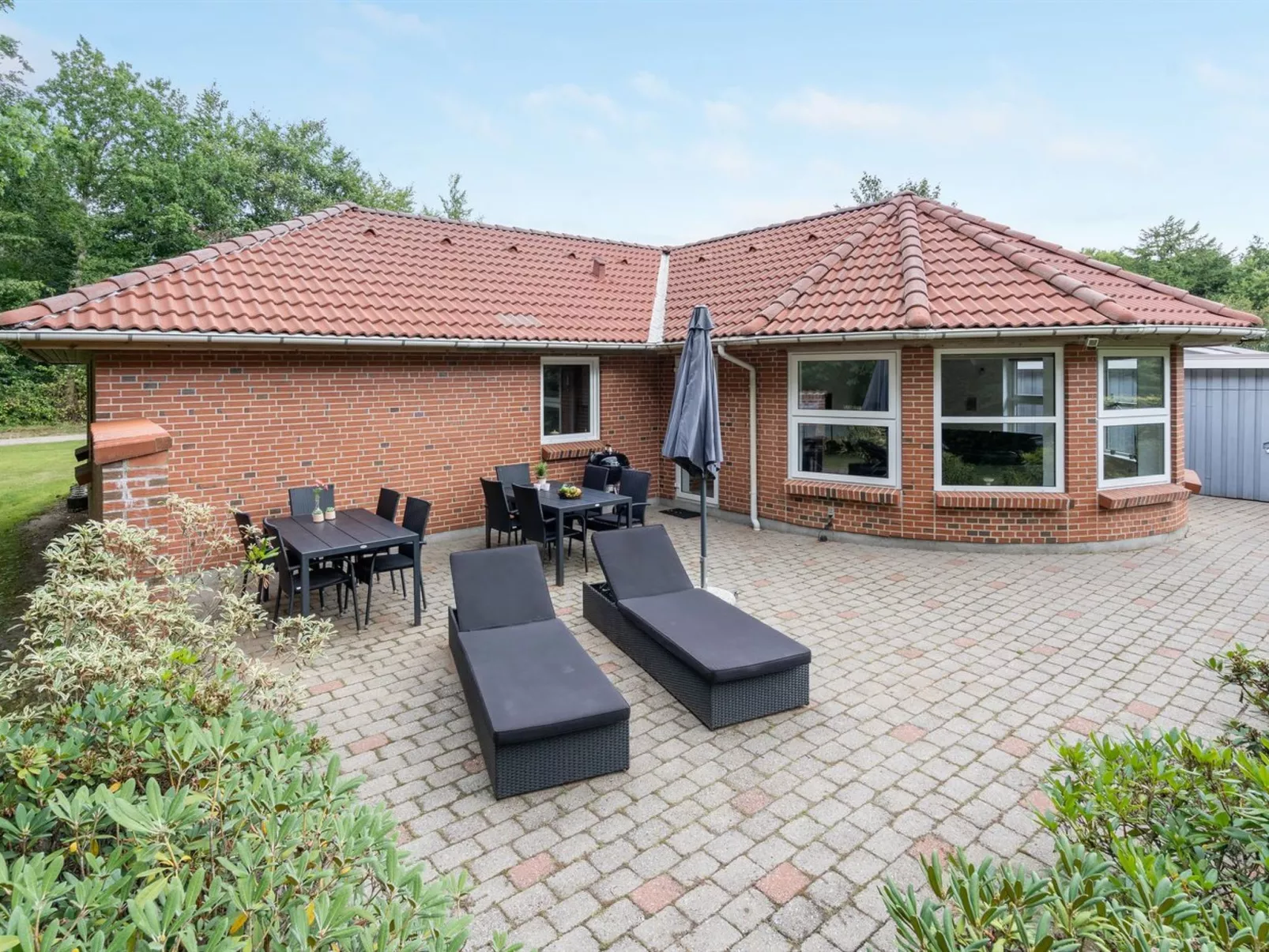 "Wyatt" - 30km from the sea-Buiten