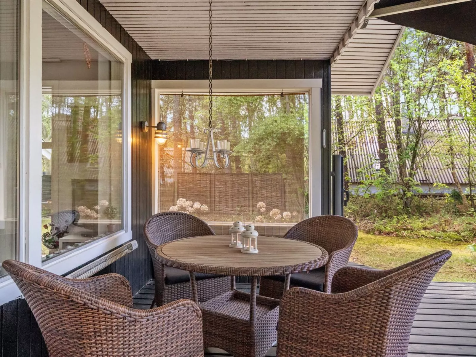 "Eweline" - 75m from the sea-Buiten