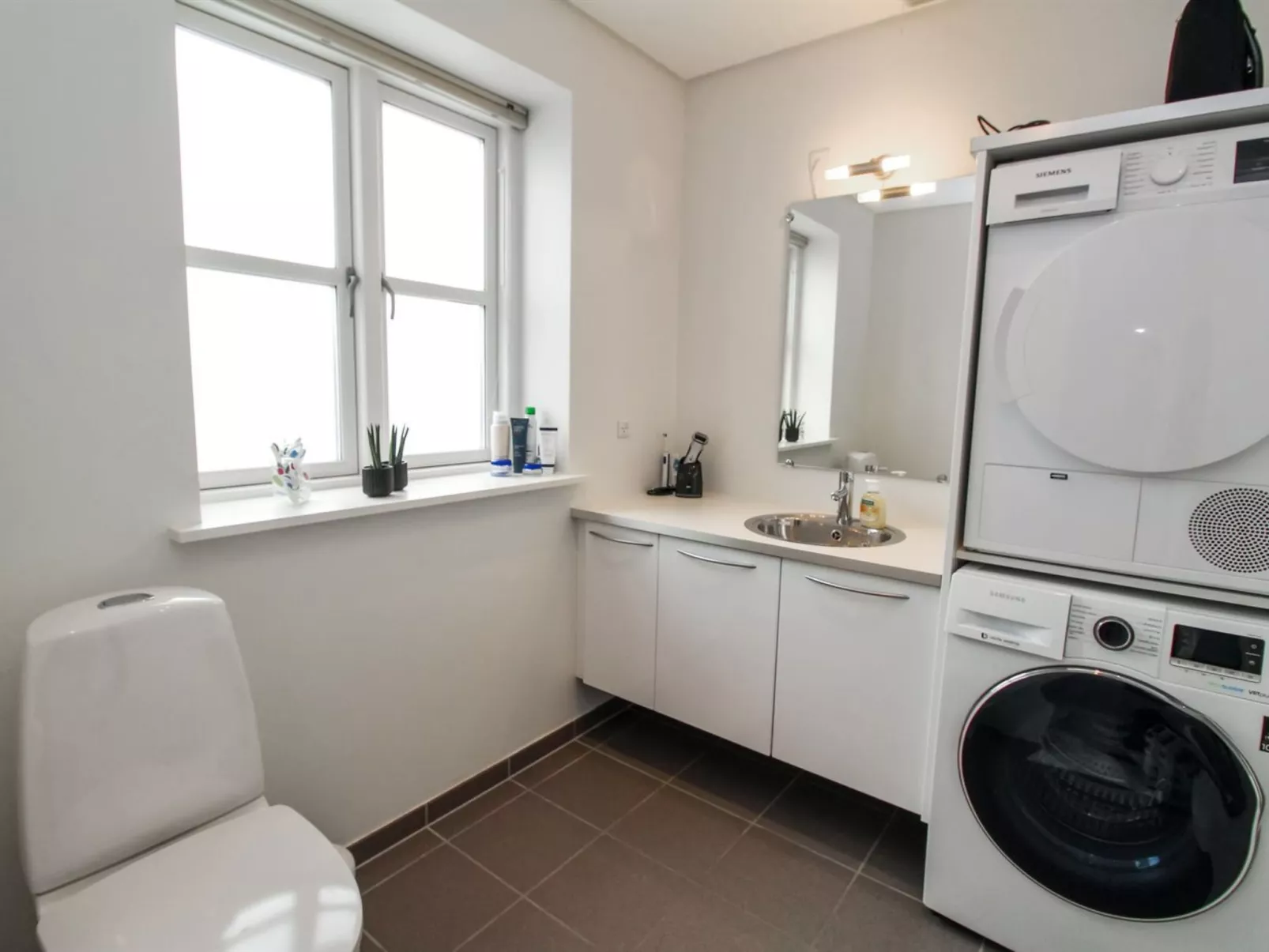 "Gisken" - 600m from the sea-Binnen