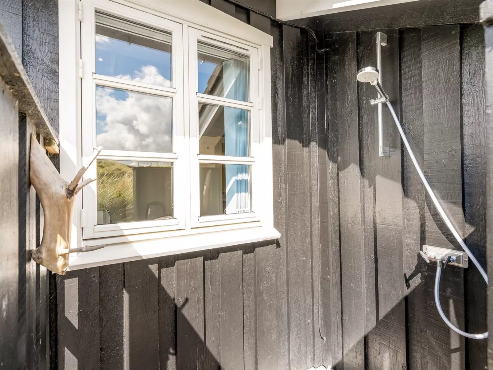 "Kasperi" - 250m from the sea-Buiten