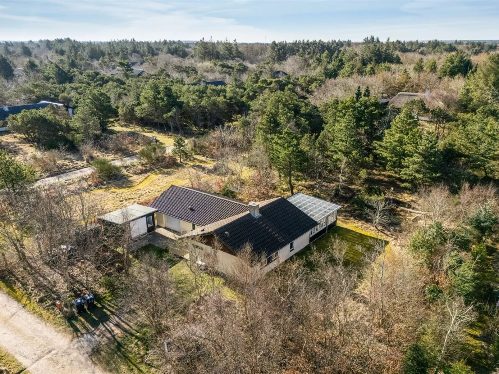 "Mirva" - 800m to the fjord-Buiten