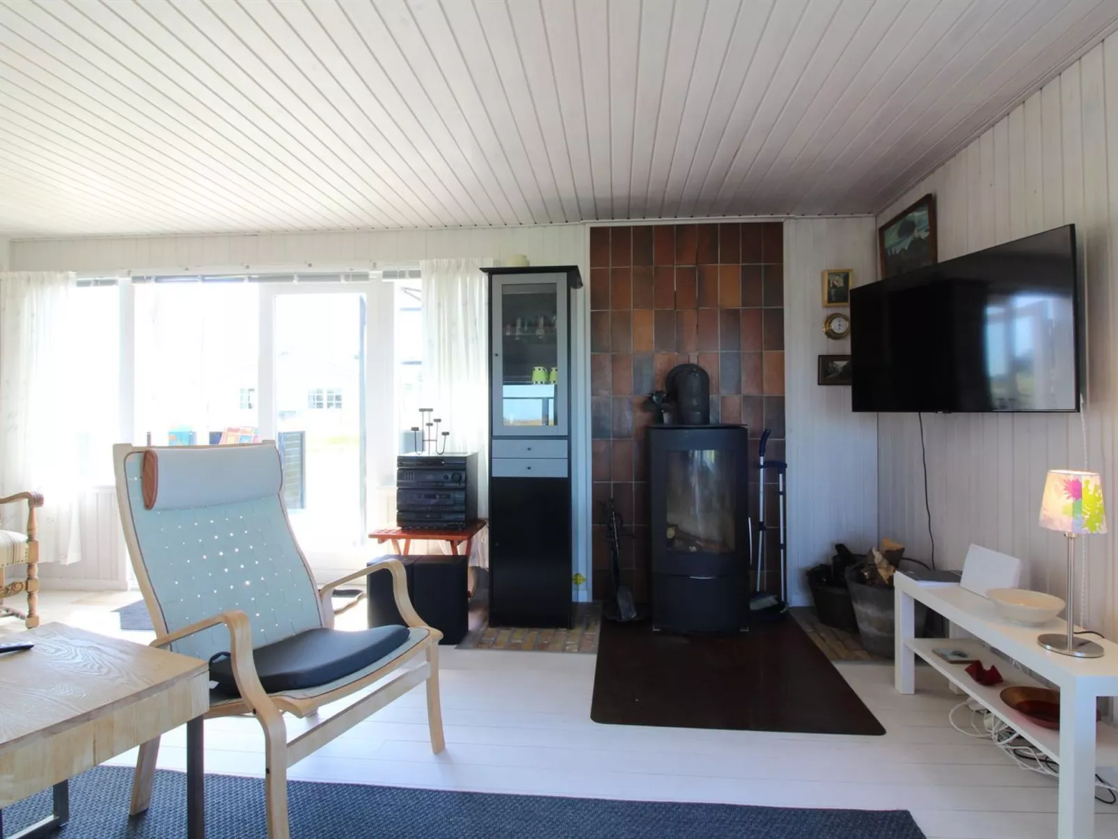 "Ellynor" - 200m from the sea-Binnen