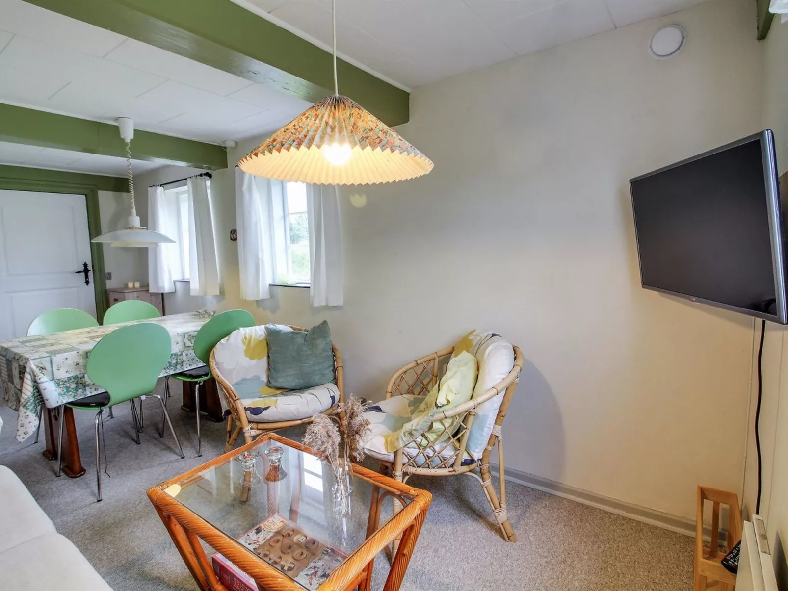 "Eduard" - 4.3km from the sea-Binnen