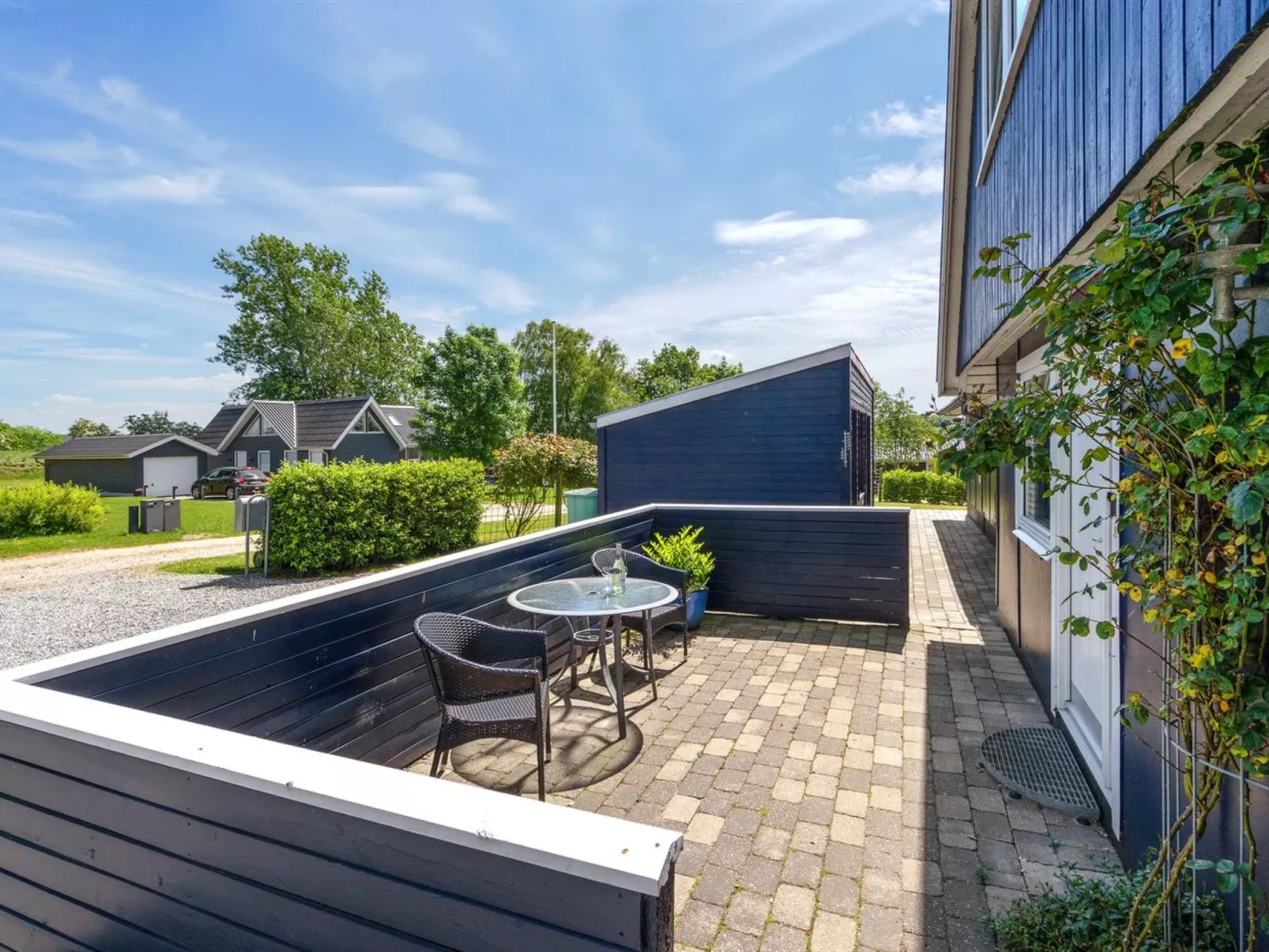 "Edvia" - 700m to the fjord-Buiten