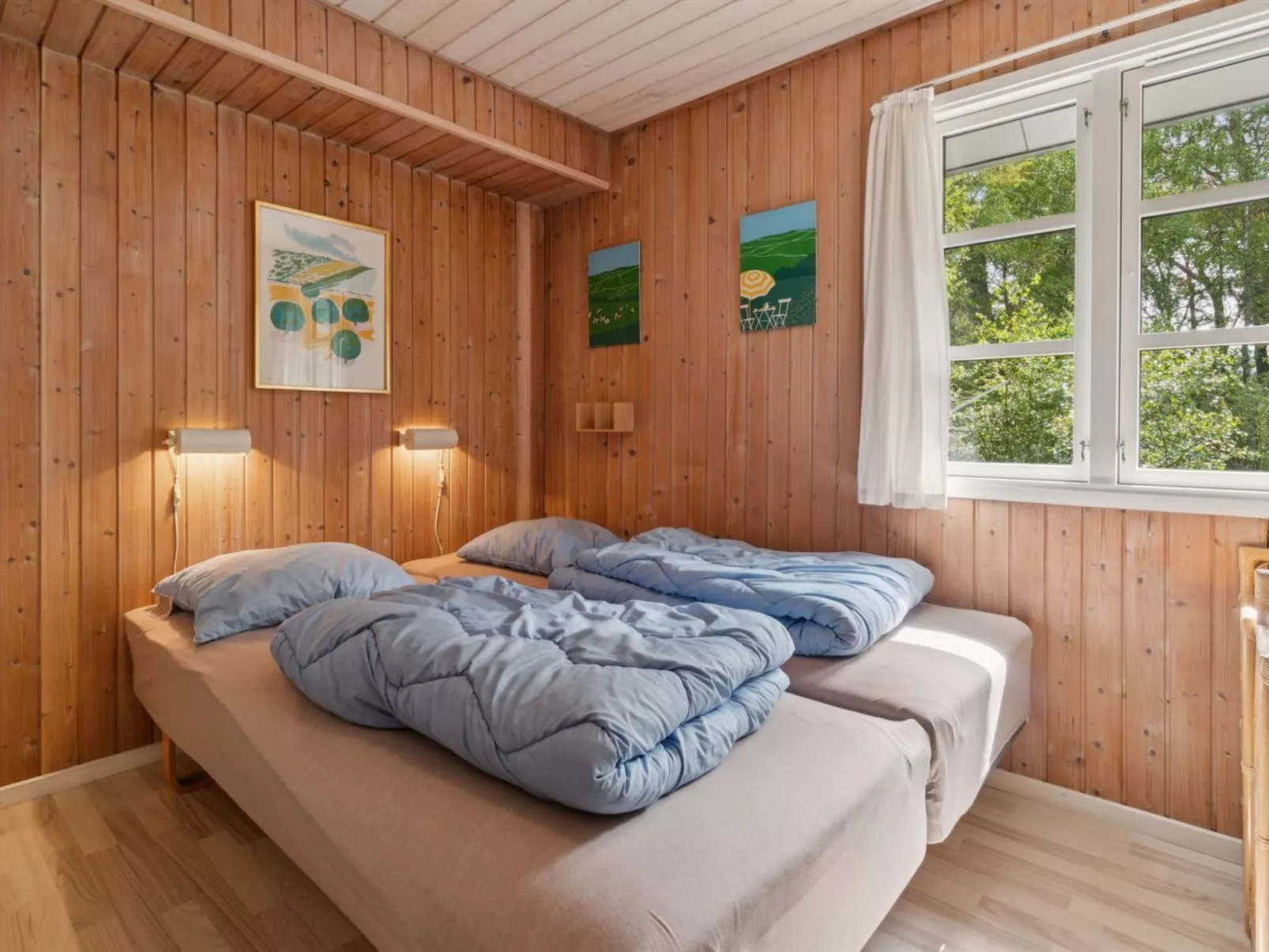 "Tom" - 125m from the sea-Binnen