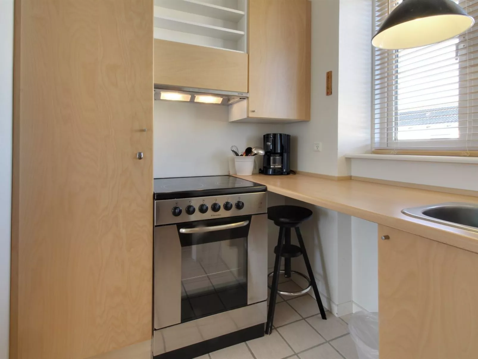 "Ena" - 75m from the sea-Binnen