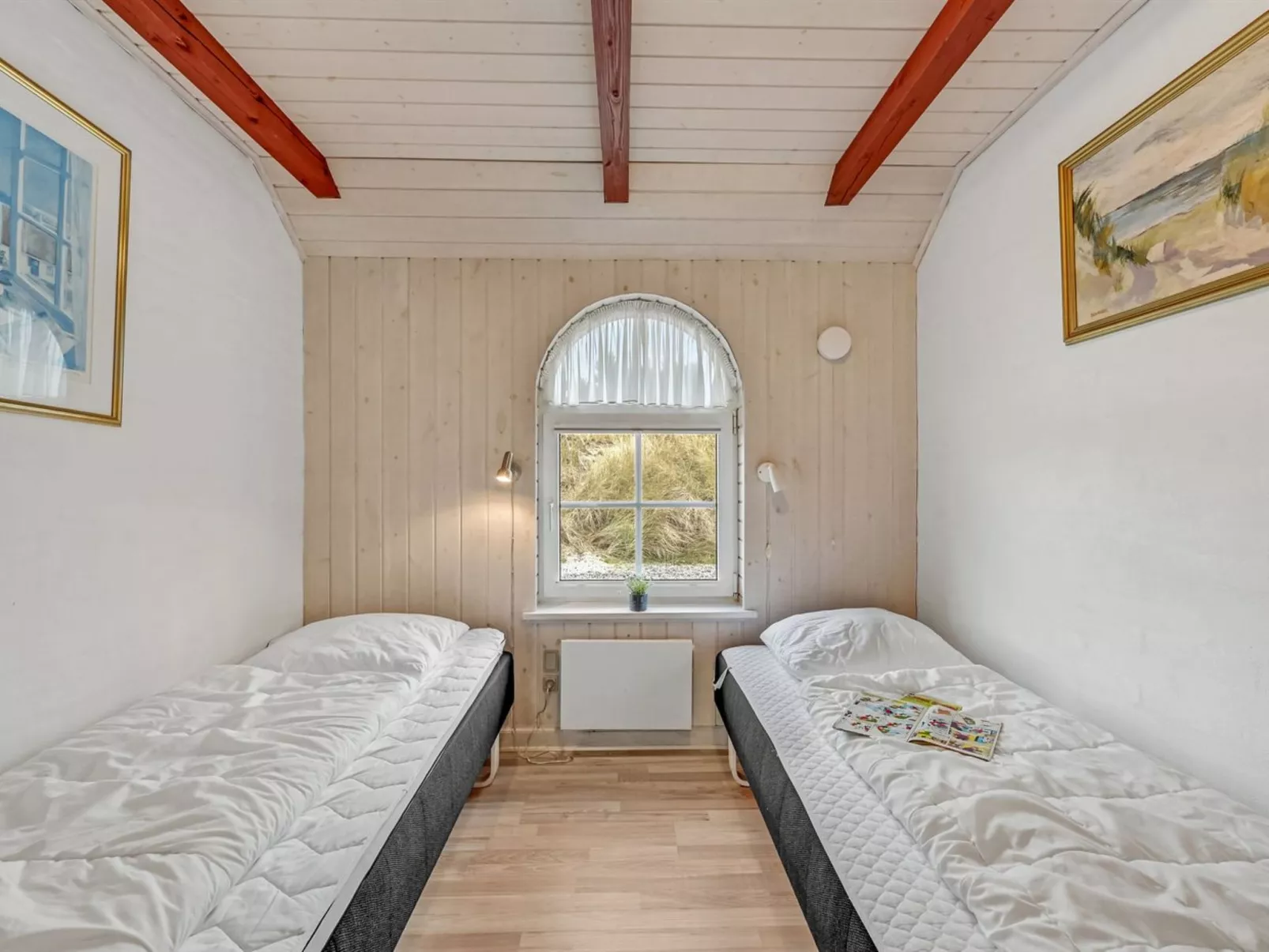 "Sannie" - 450m from the sea-Binnen