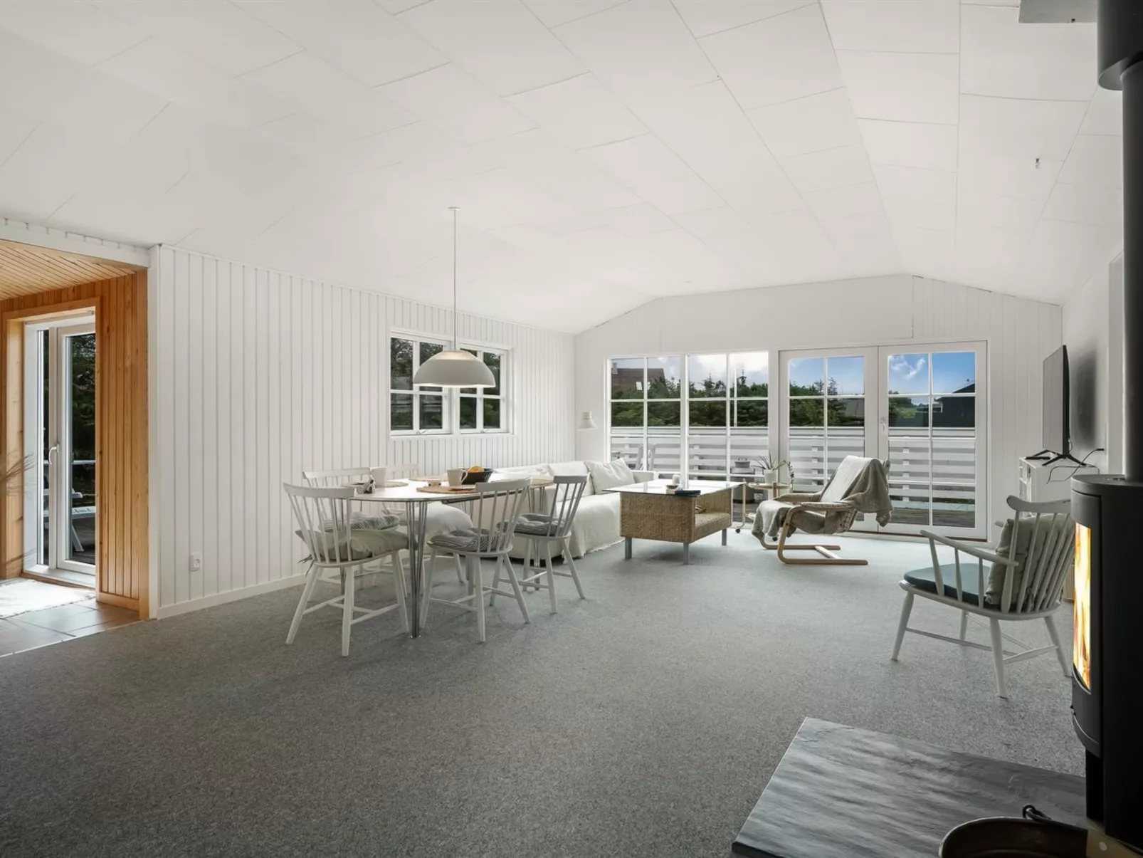 "Kanerva" - 350m from the sea-Binnen