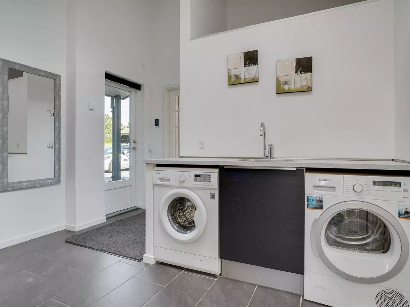 "Siegfried" - 500m from the sea-Binnen