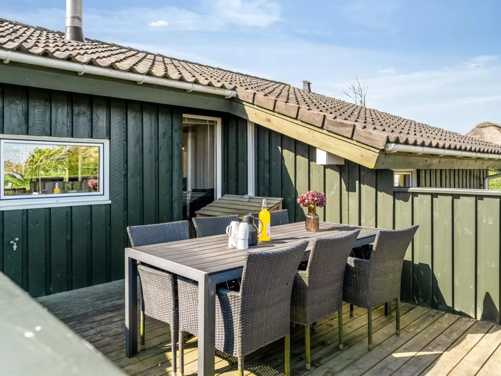 "Aponi" - 400m from the sea-Buiten