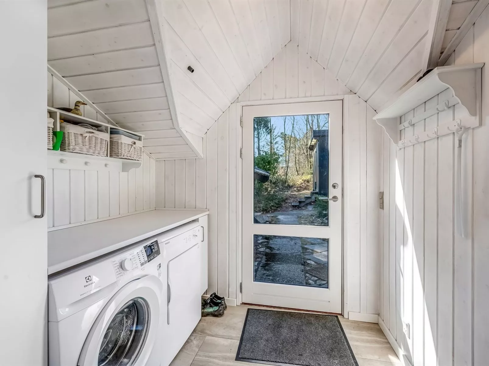 "Caya" - 450m to the fjord-Binnen