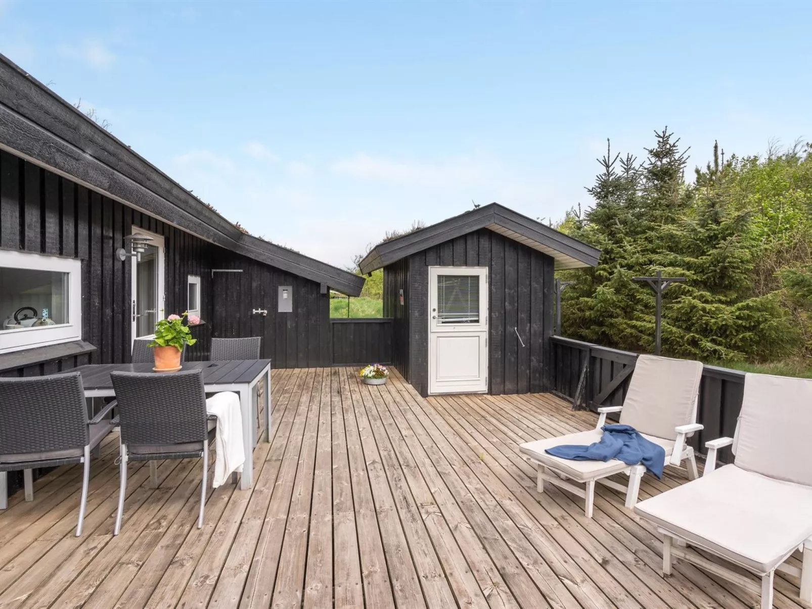 "Birette" - 1.5km from the sea-Buiten