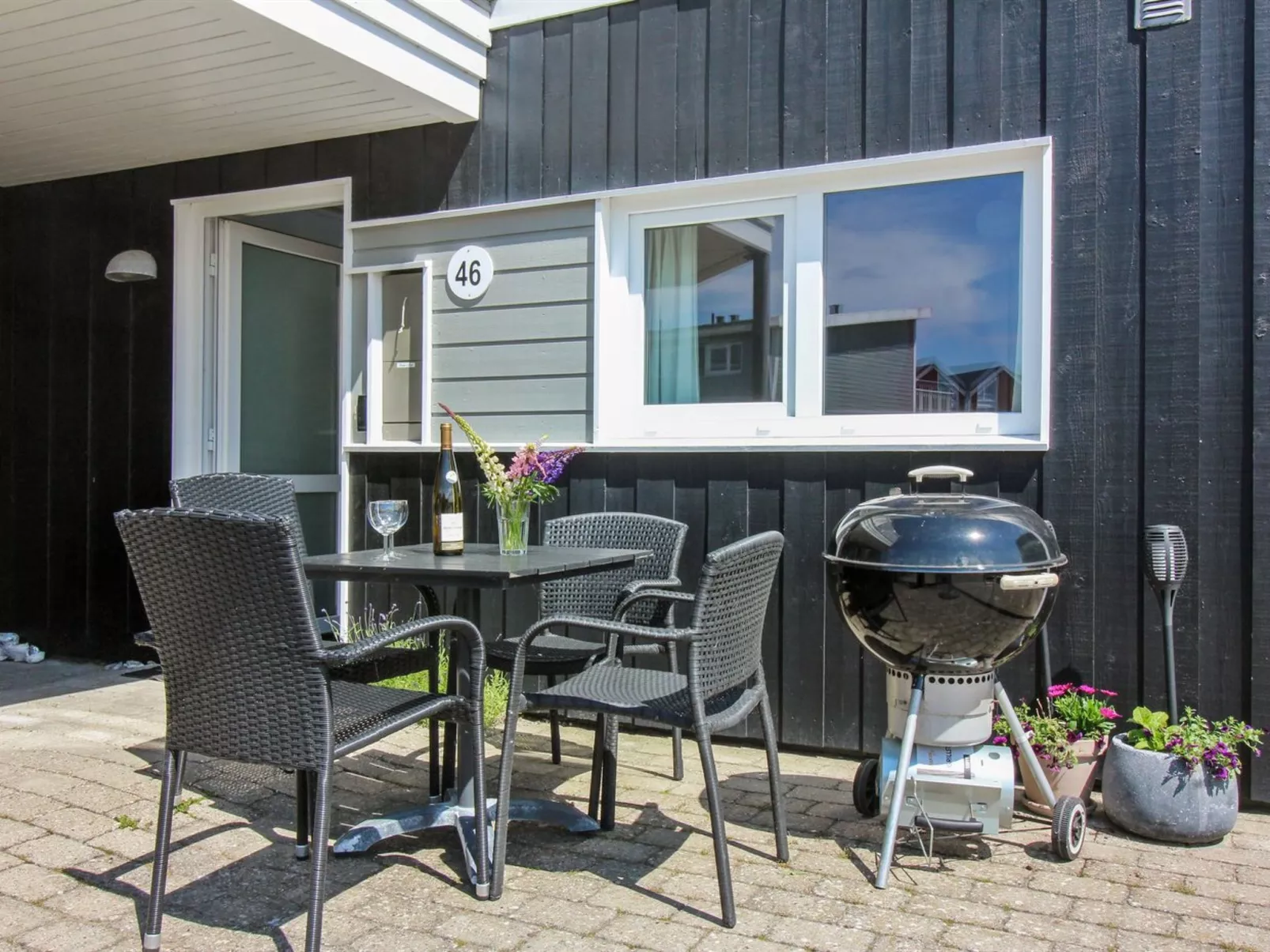 "Adna" - 700m from the sea-Buiten