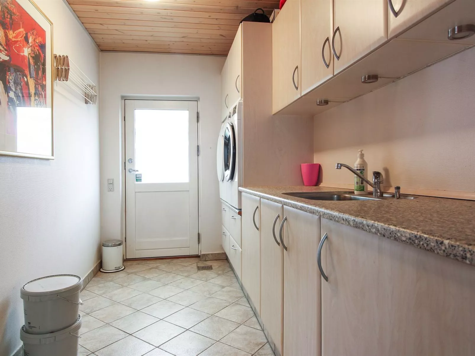 "Editha" - 800m from the sea-Binnen