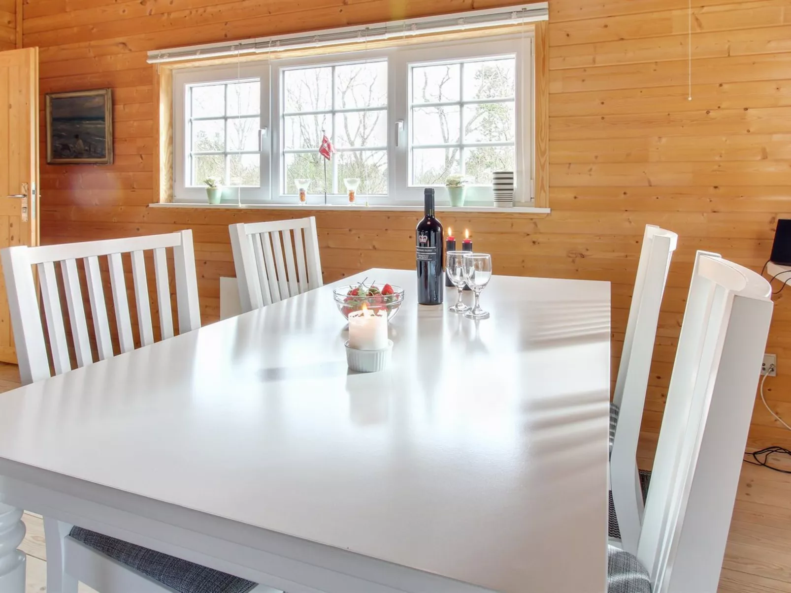 "Ulvi" - 300m to the fjord-Binnen