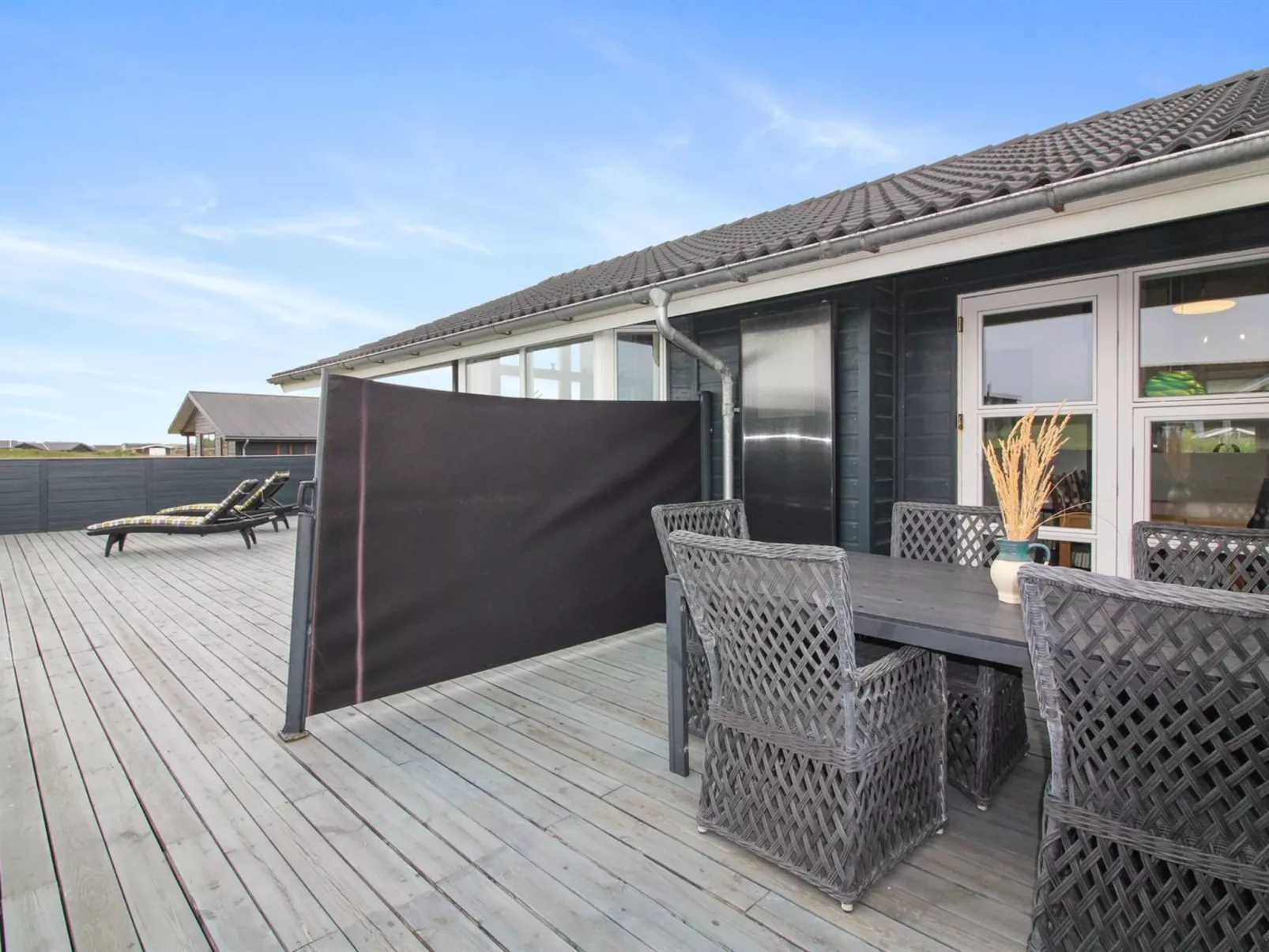 "Anett" - 400m from the sea-Buiten