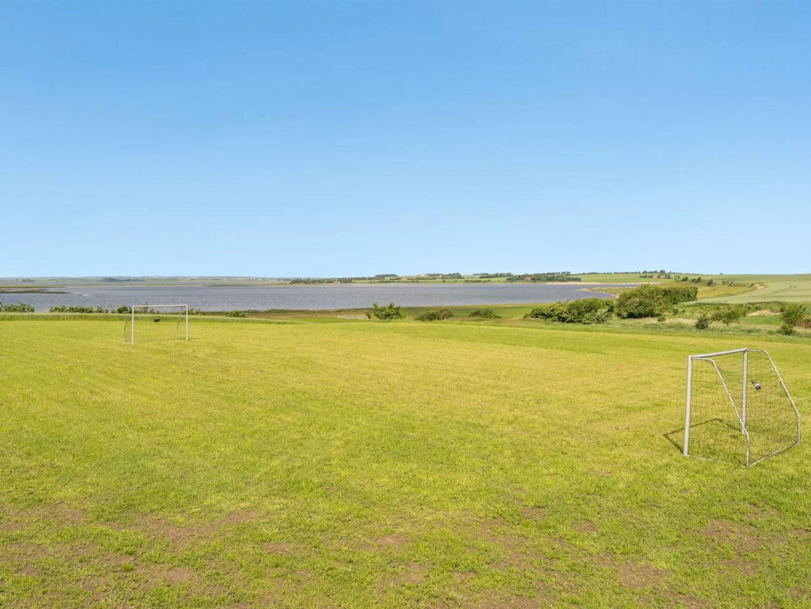 "Imilie" - 250m to the fjord-Buiten