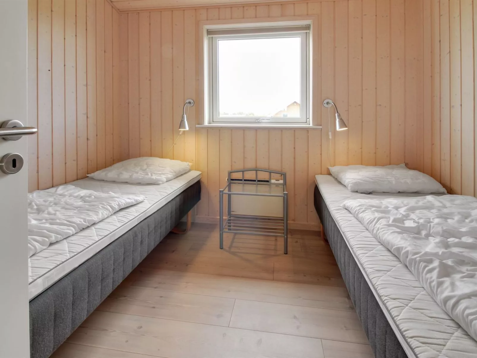 "Sorella" - 800m from the sea-Binnen