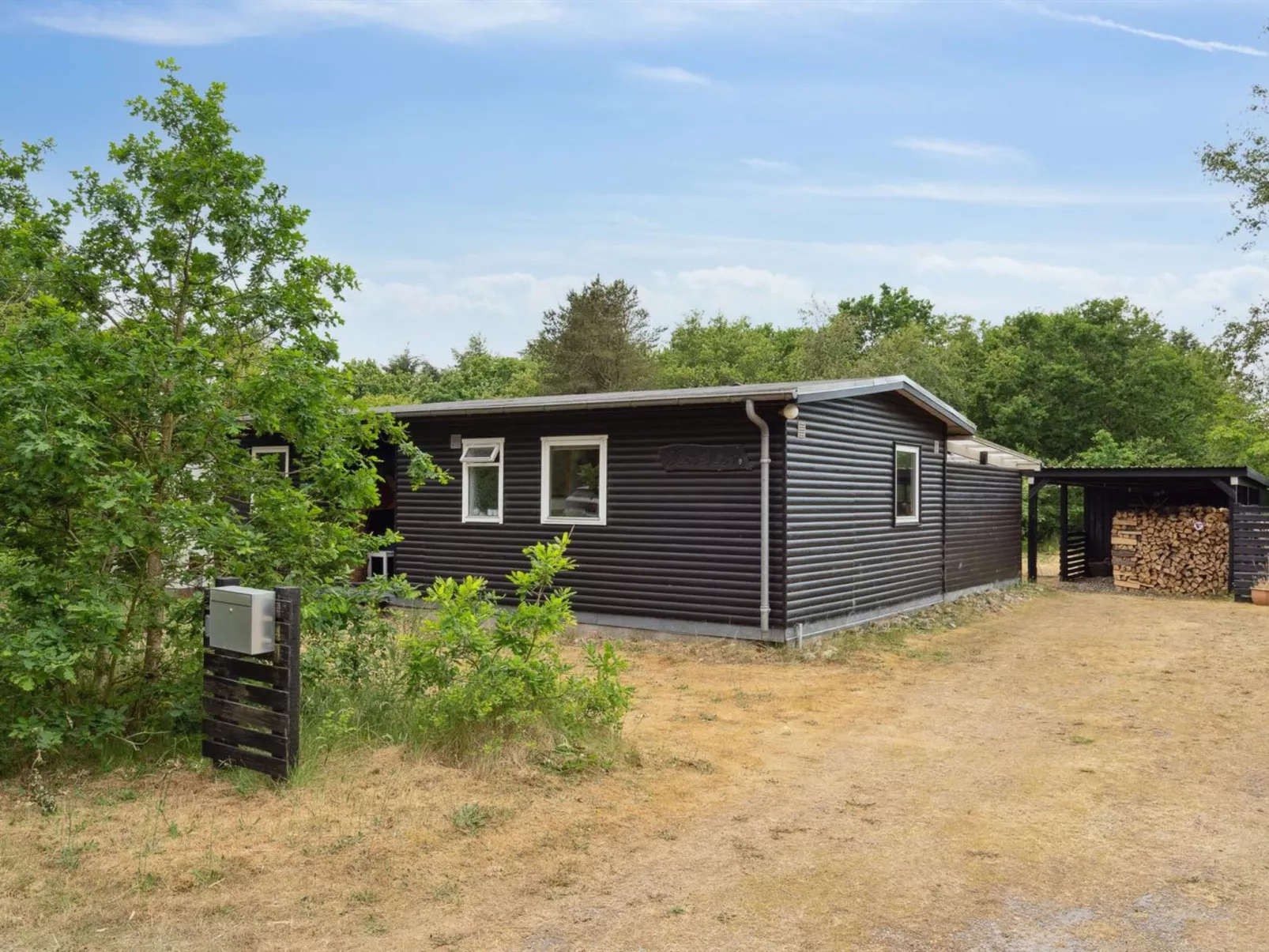 "Akke" - 150m to the fjord-Buiten