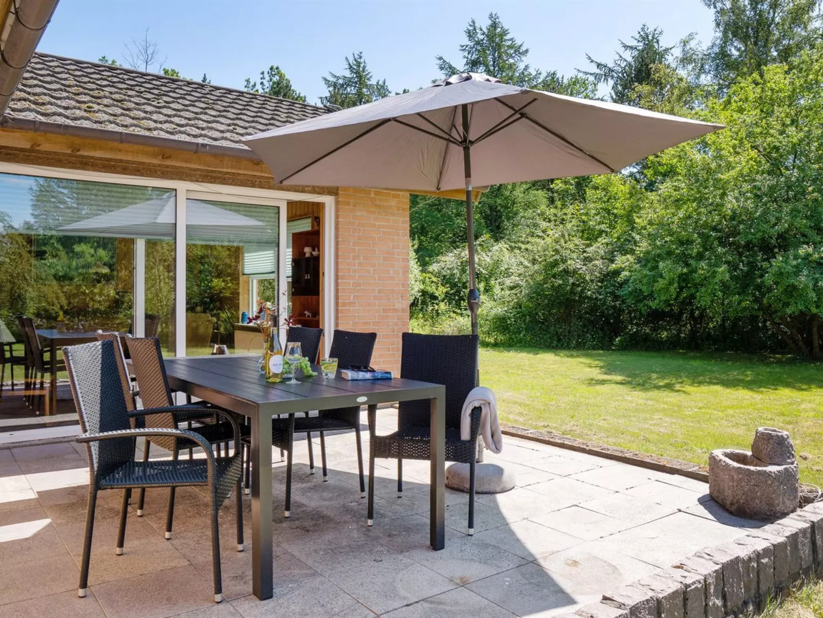 "Tille" - 700m to the fjord-Buiten