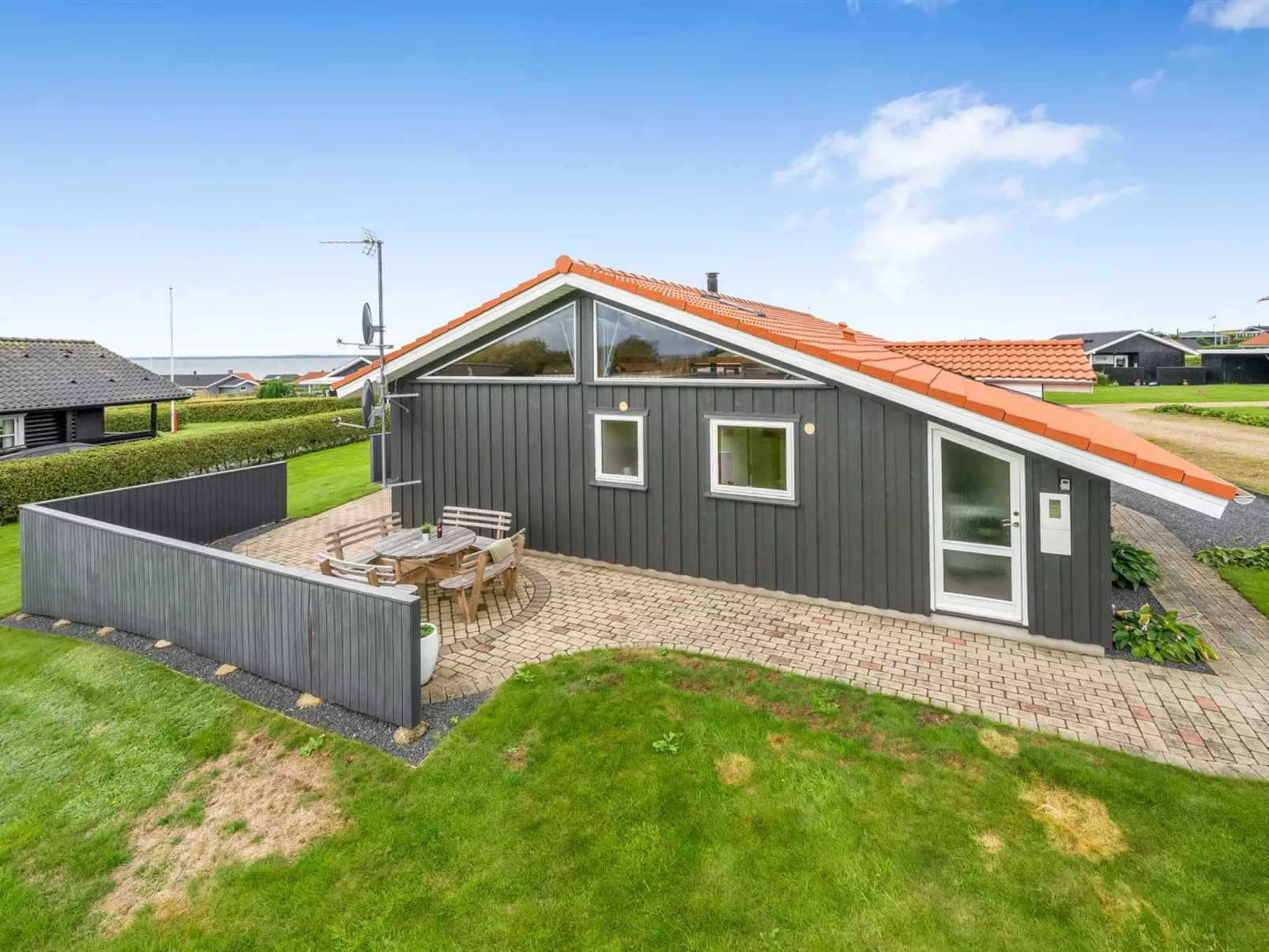 "Malila" - 400m to the fjord-Buiten