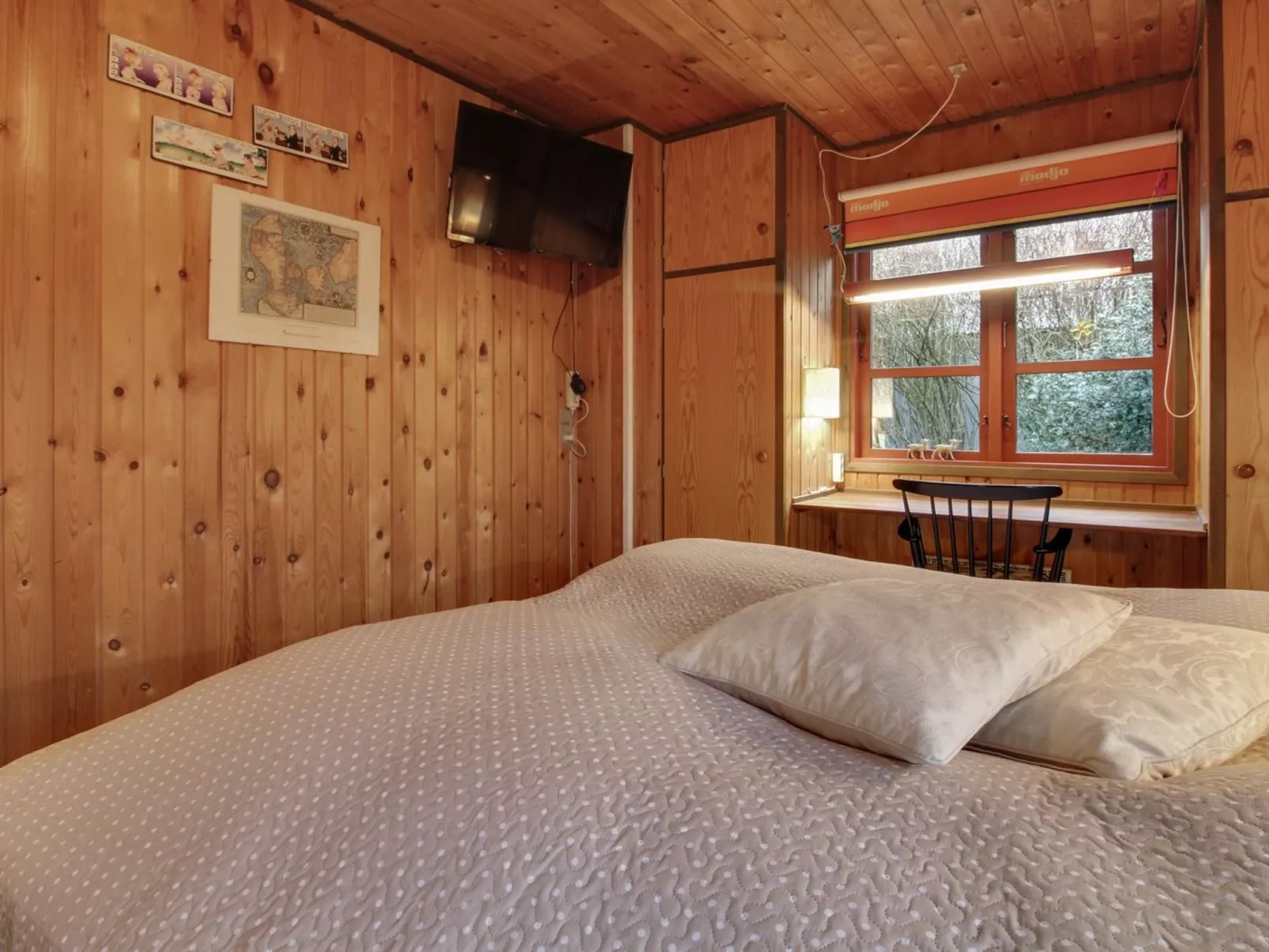 "Hubertina" - 30km from the sea-Binnen