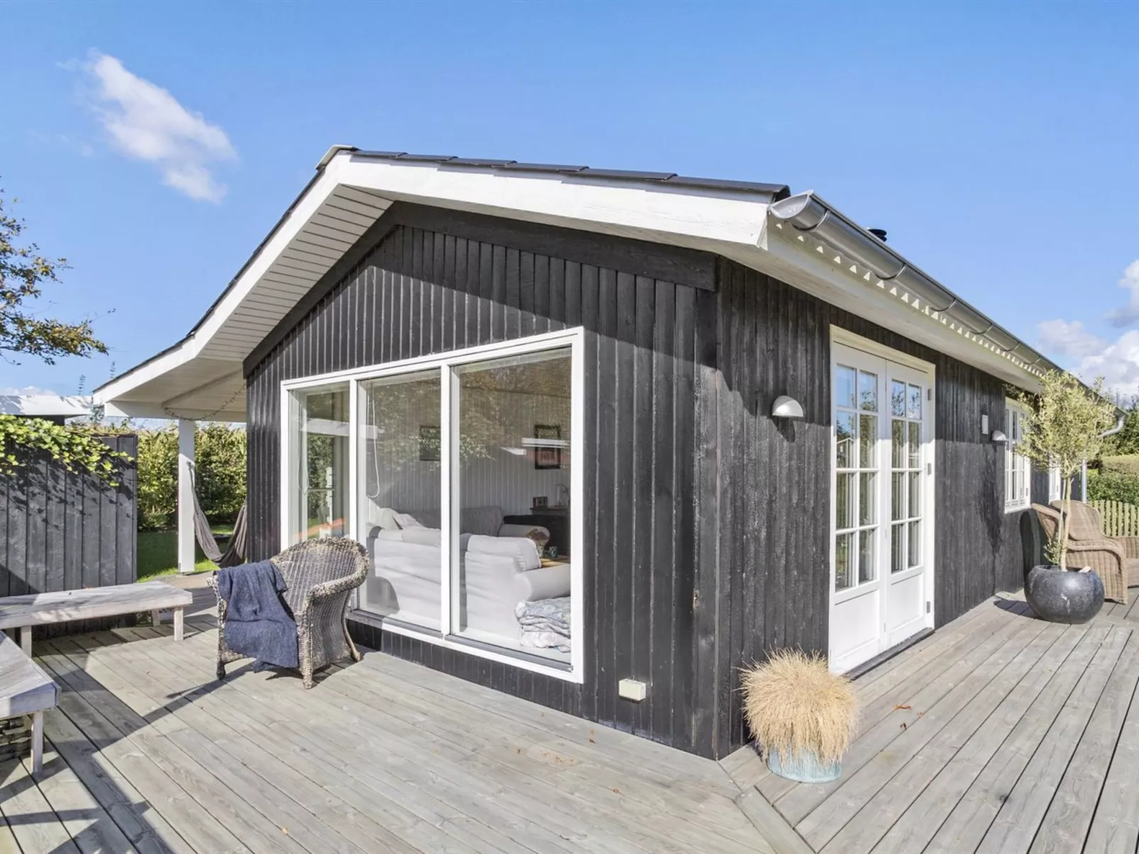 "Sinika" - 400m from the sea-Buiten