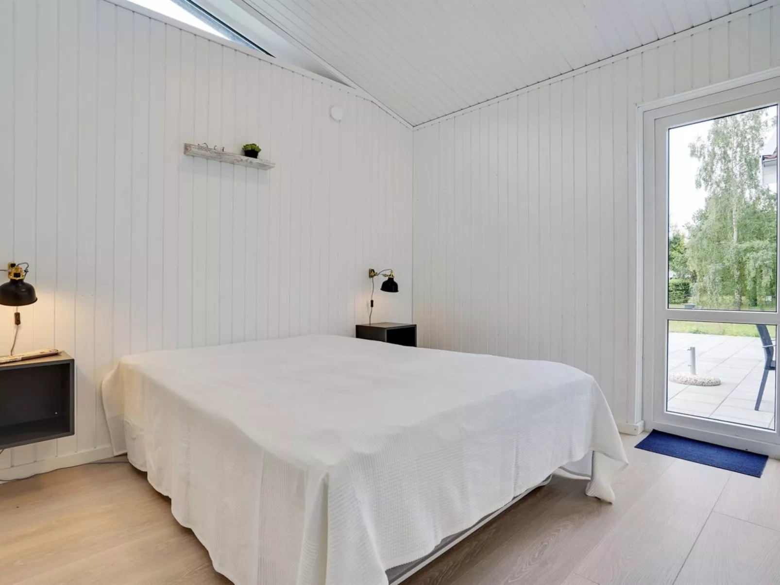 "Bjarki" - 800m from the sea-Binnen