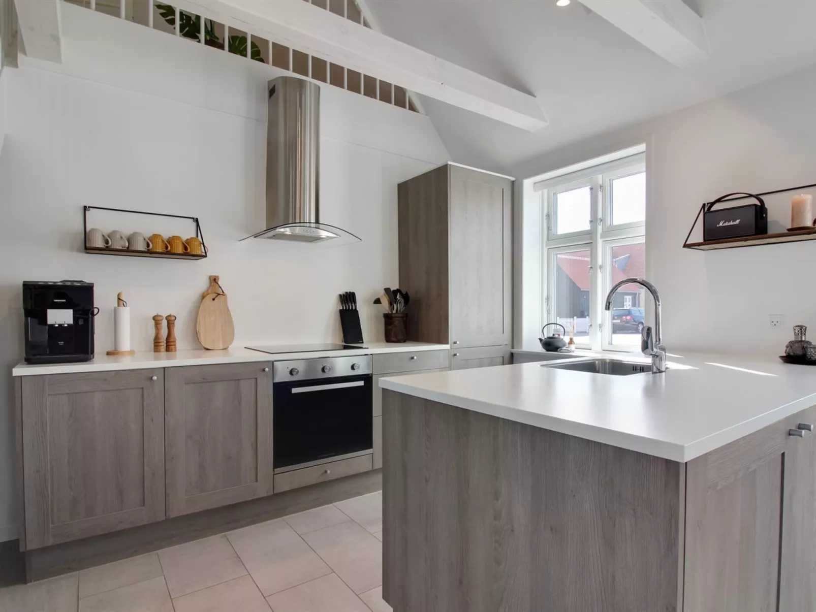 "Gine" - 1.5km from the sea-Binnen