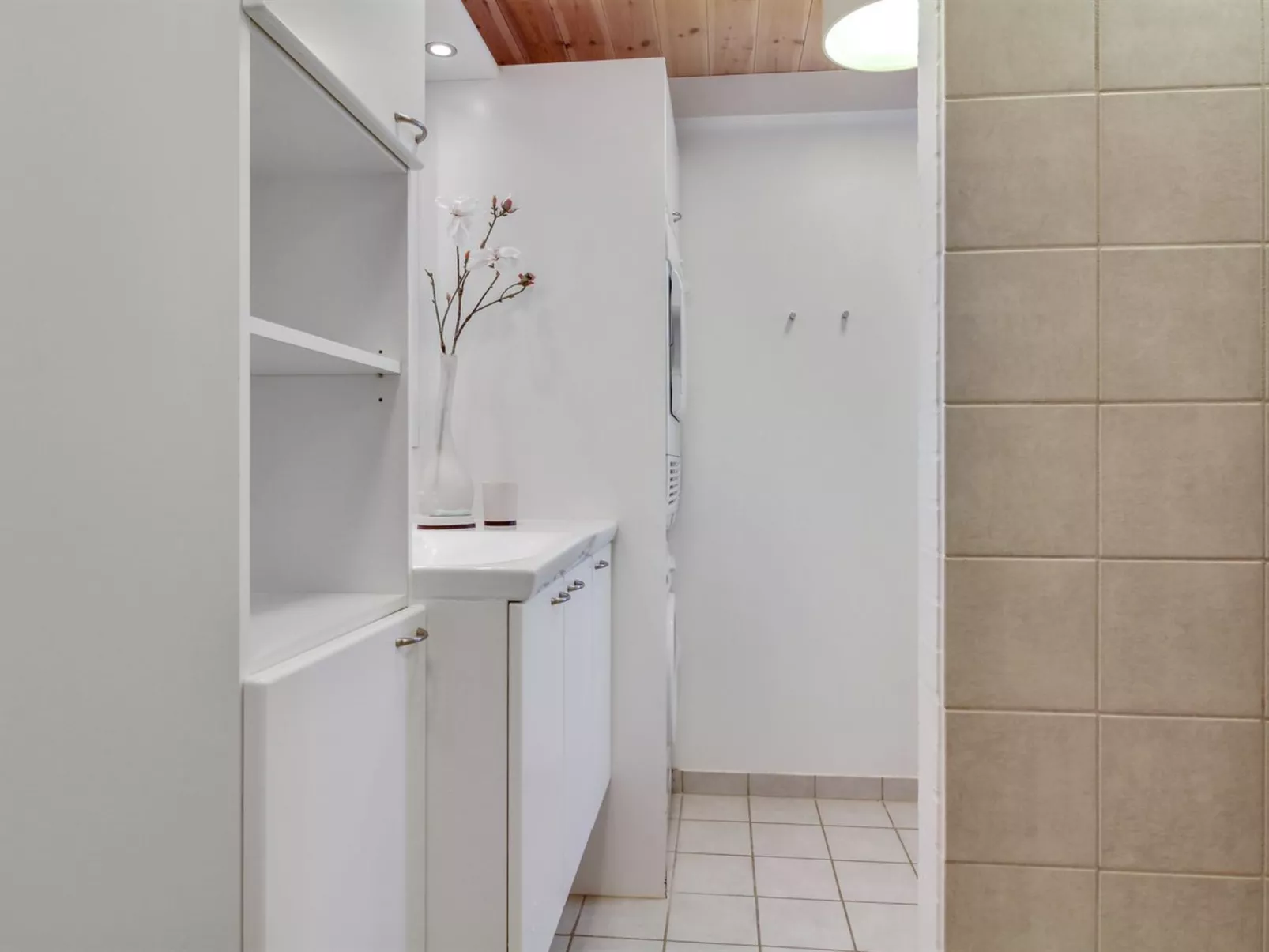 "Villads" - 1km from the sea-Binnen