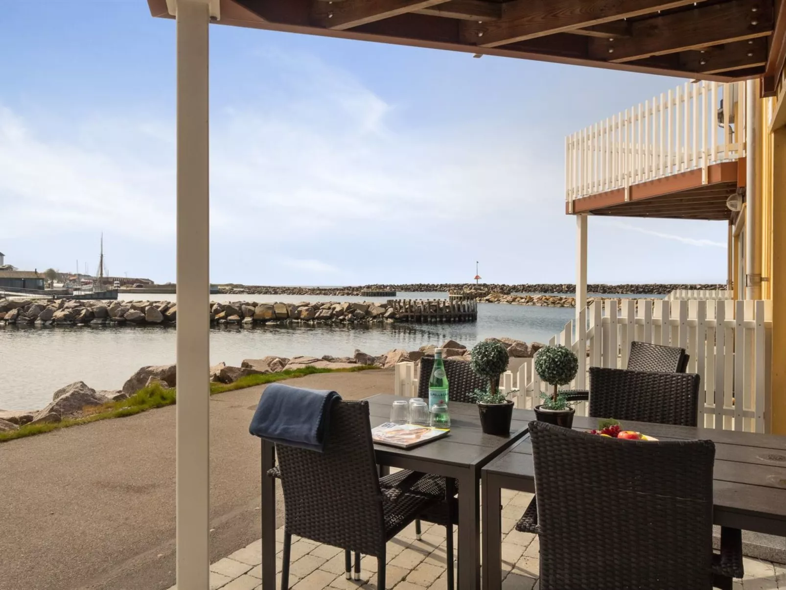 "Fridhild" - 10m from the sea-Buiten