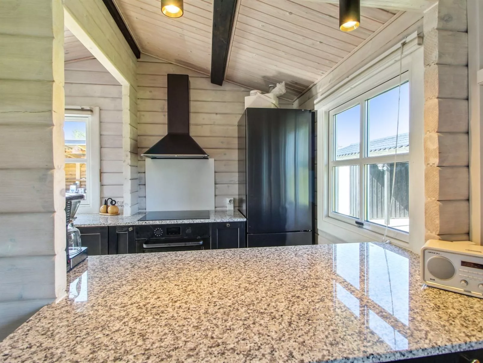 "Botwith" - 400m from the sea-Binnen