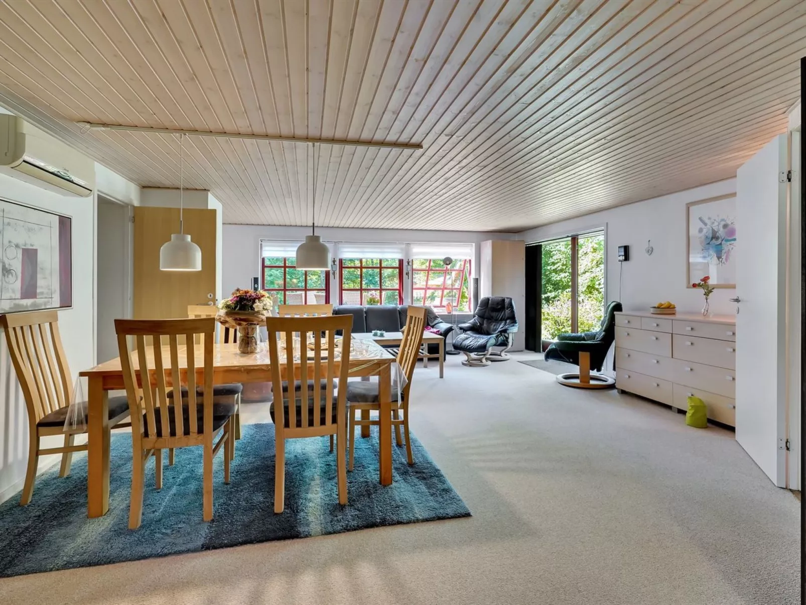 "Gisele" - 30km from the sea-Binnen