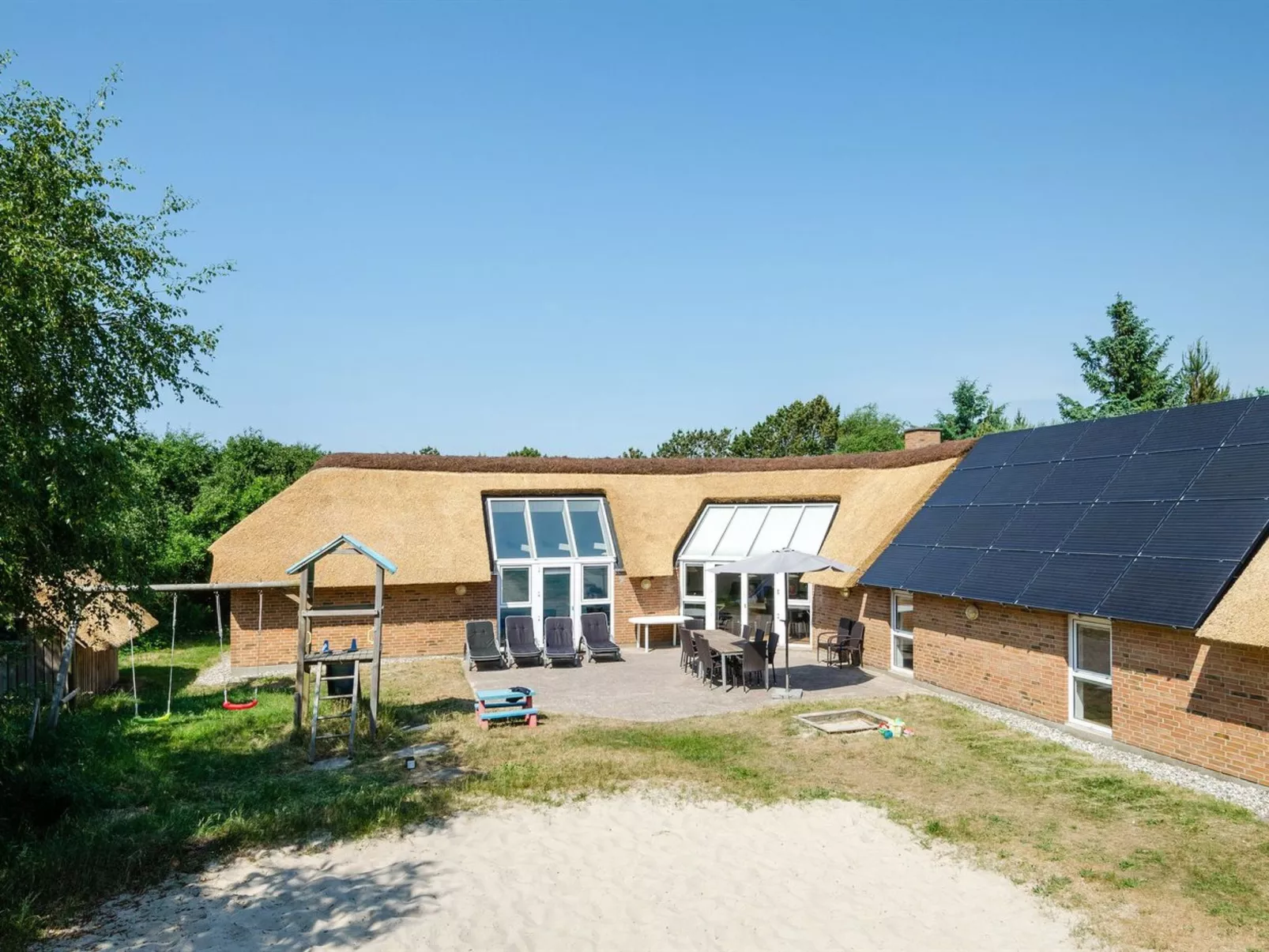 "Laetitita" -  from the sea-Buiten