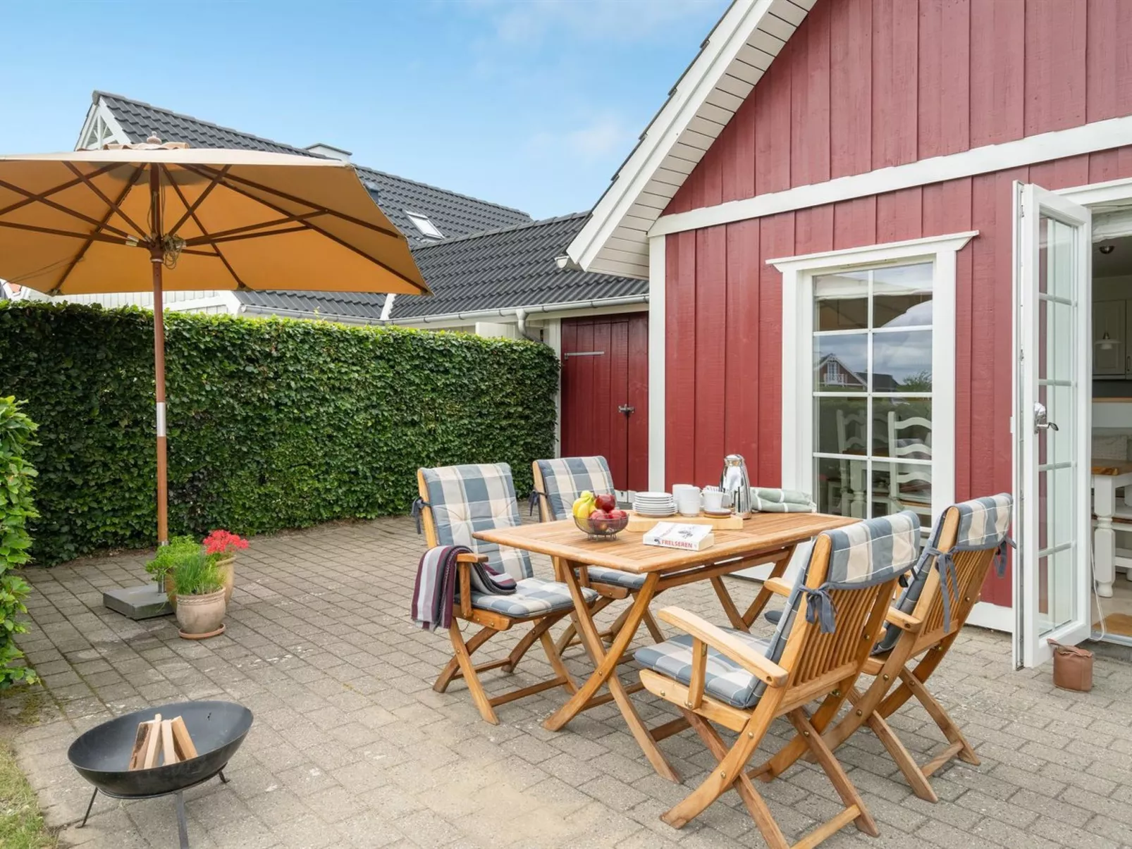 "Eike" - 250m from the sea-Buiten