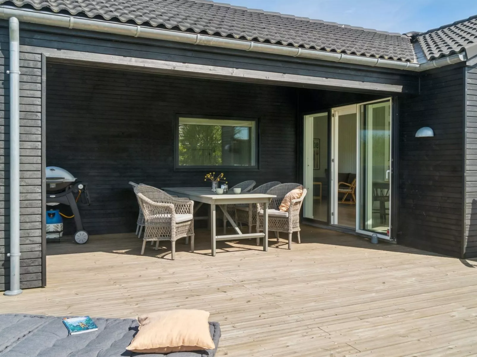 "Gregor" - 300m from the sea-Buiten