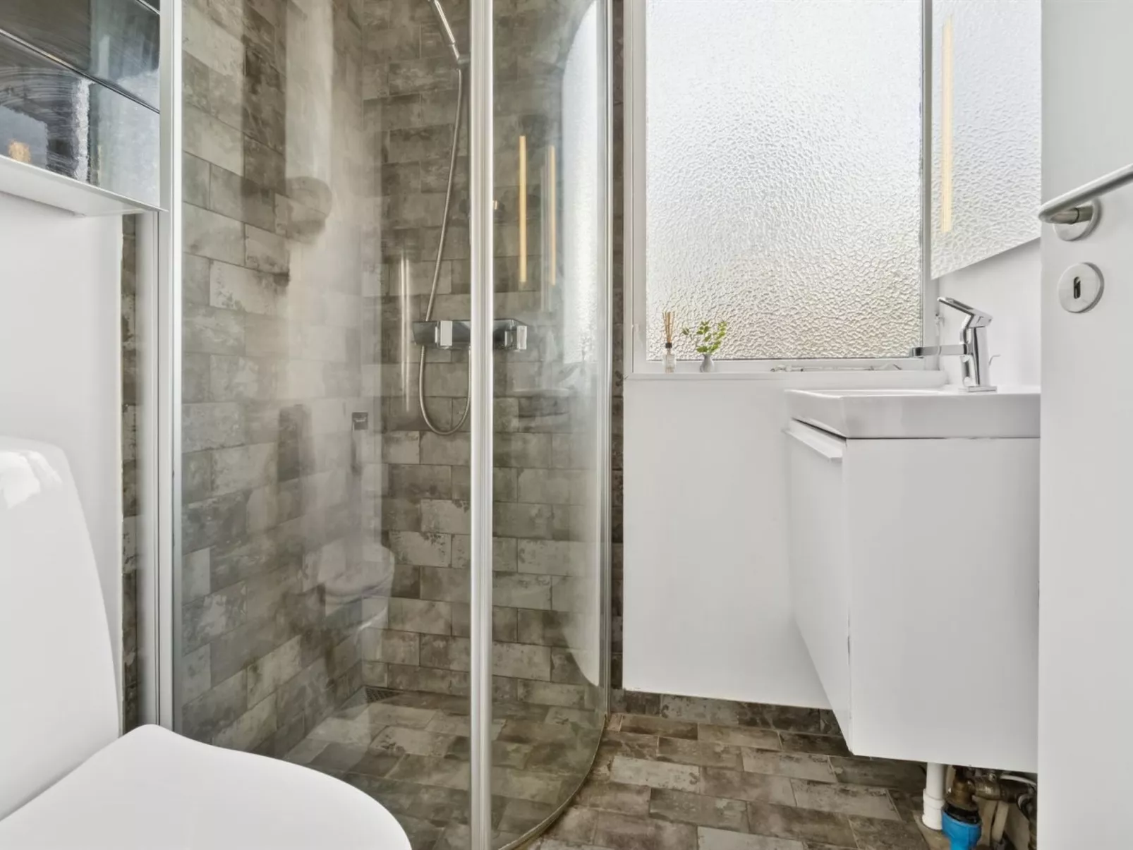 "Anni" - 250m from the sea