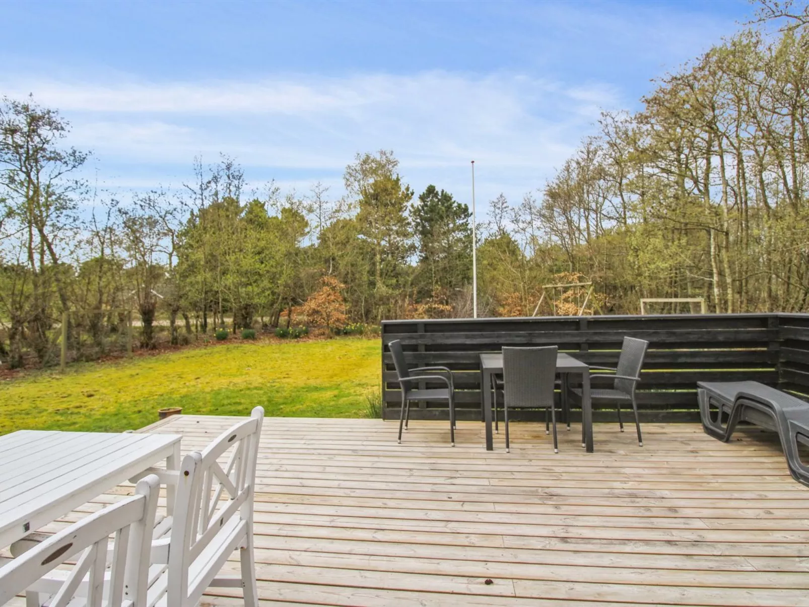 "Nielsine" - 1.5km from the sea-Buiten