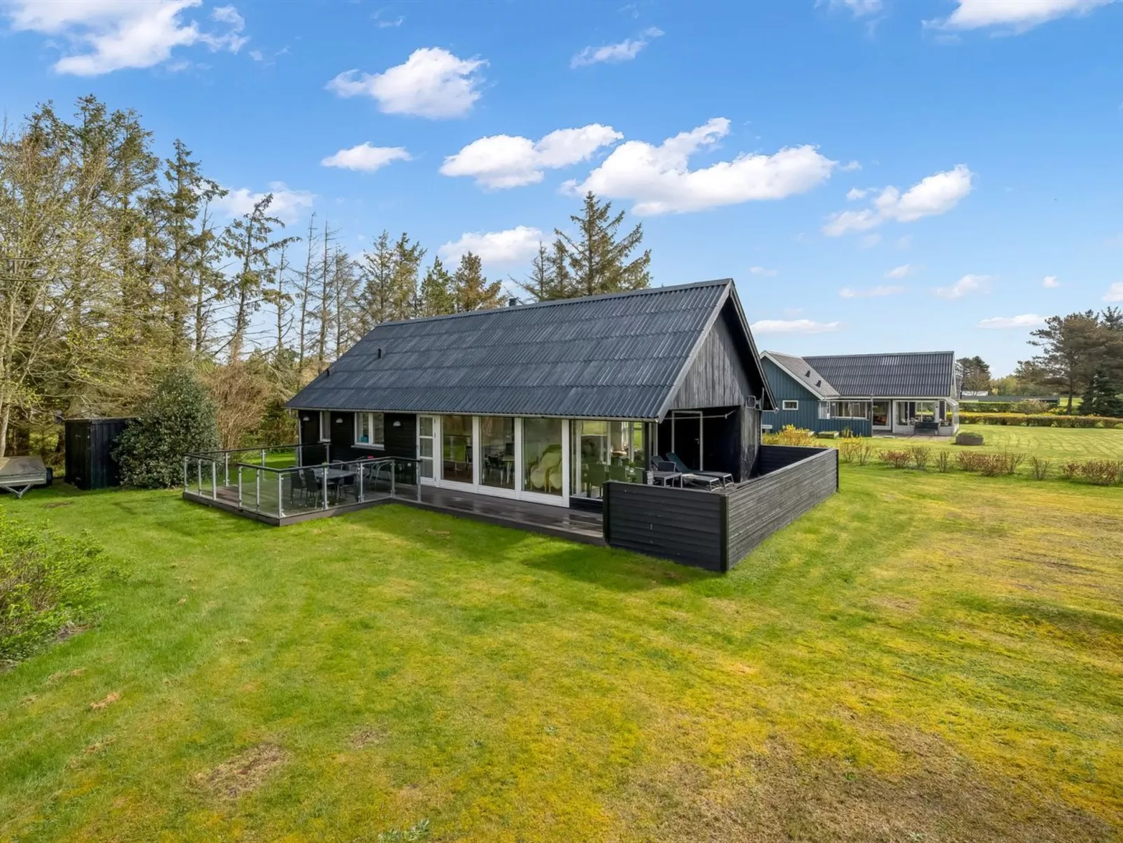 "Aleida" - 100m to the fjord-Buiten