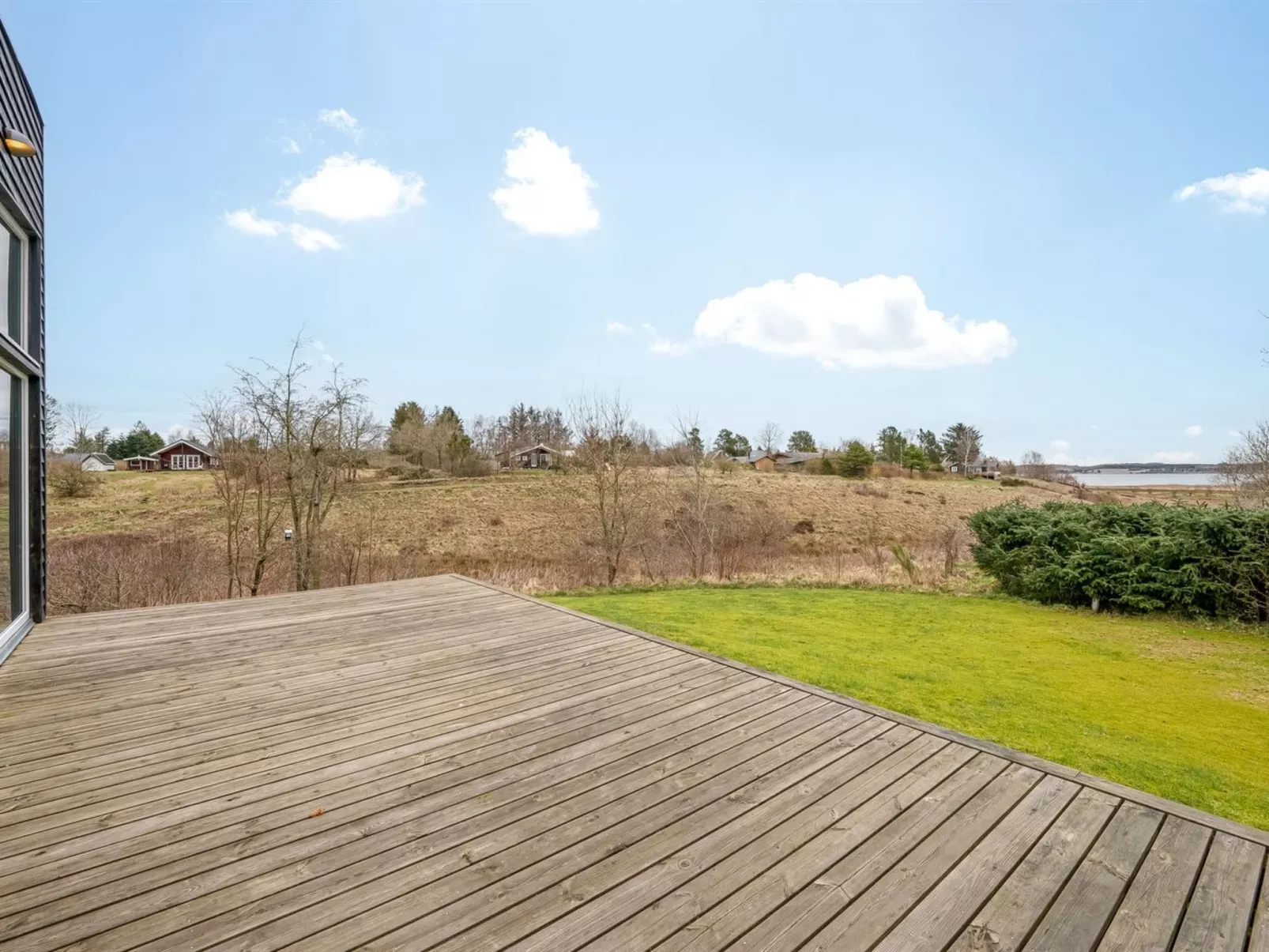 "Tenna" - 250m to the fjord-Buiten