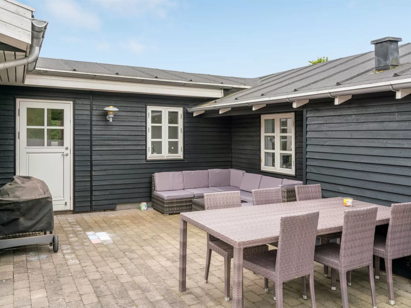 "Gunlef" - 50m from the sea-Buiten