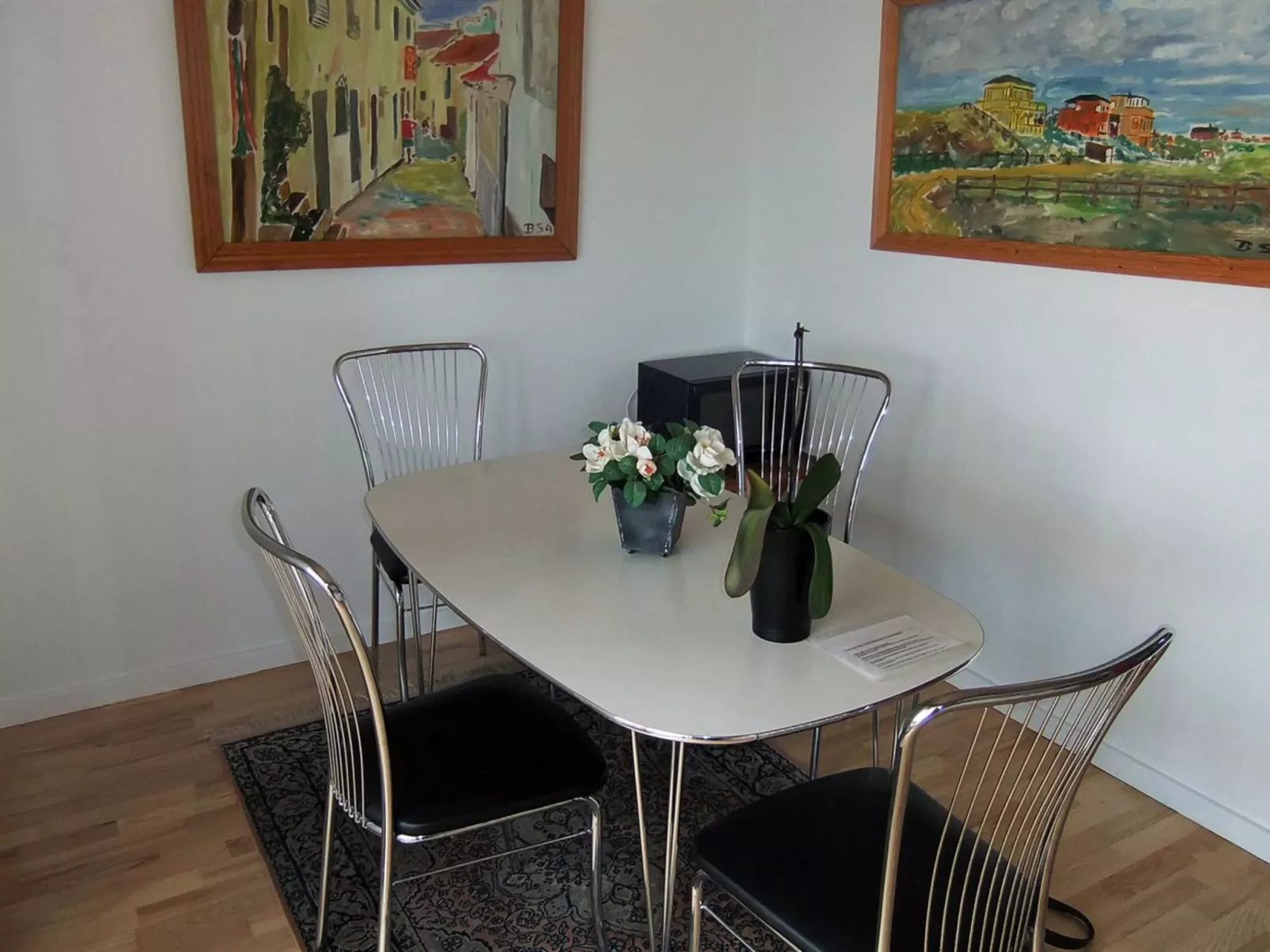 "Knud" - 2m from the sea-Binnen