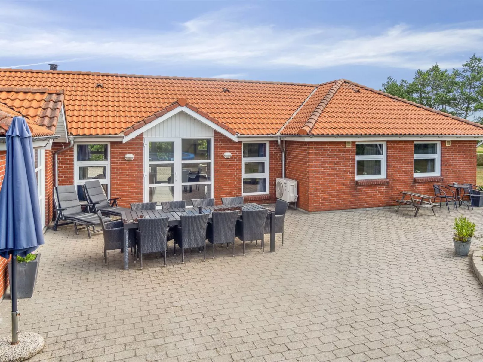 "Jonke" - 800m from the sea-Buiten