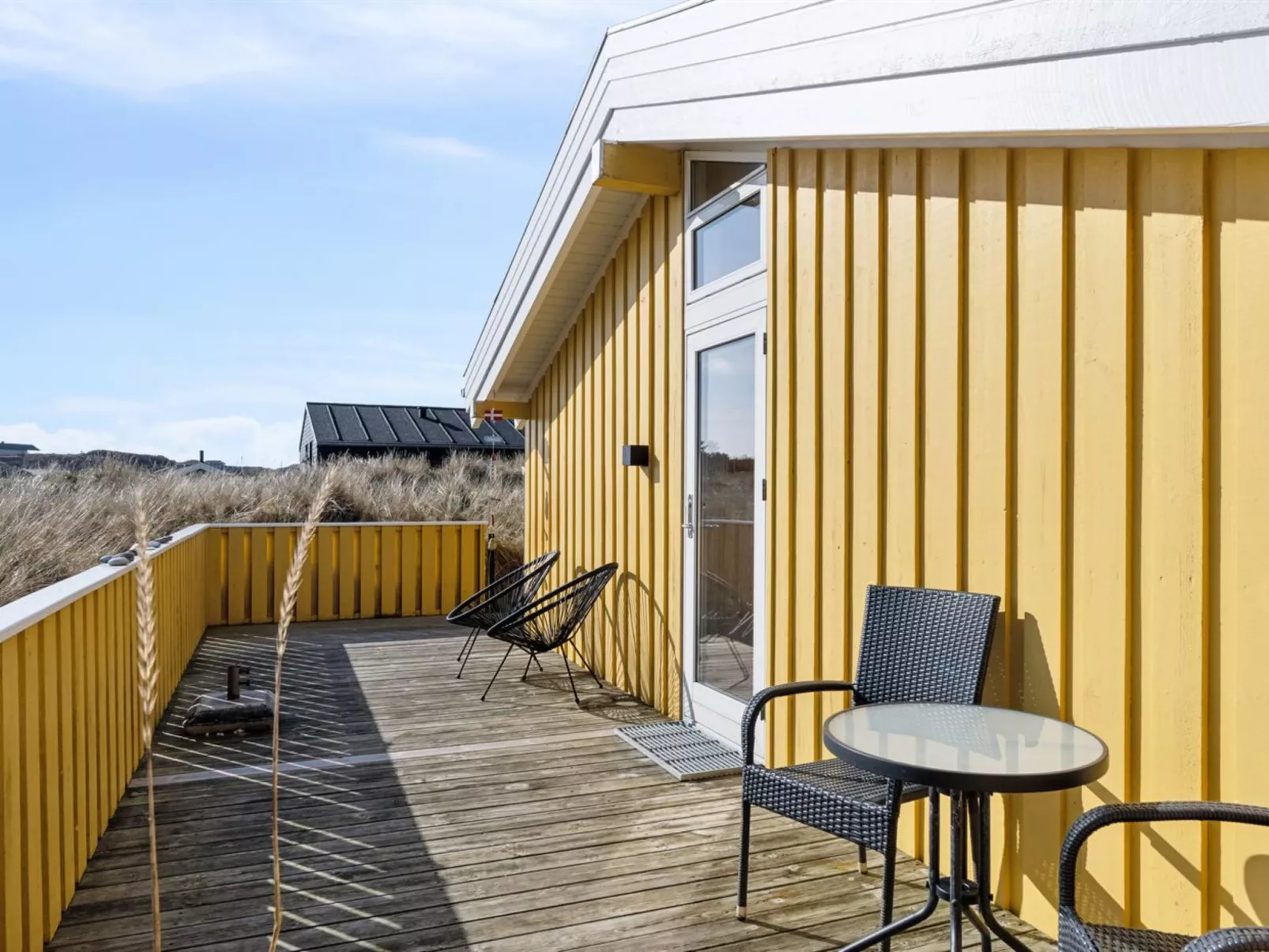 "Bjarni" - 239m from the sea-Buiten