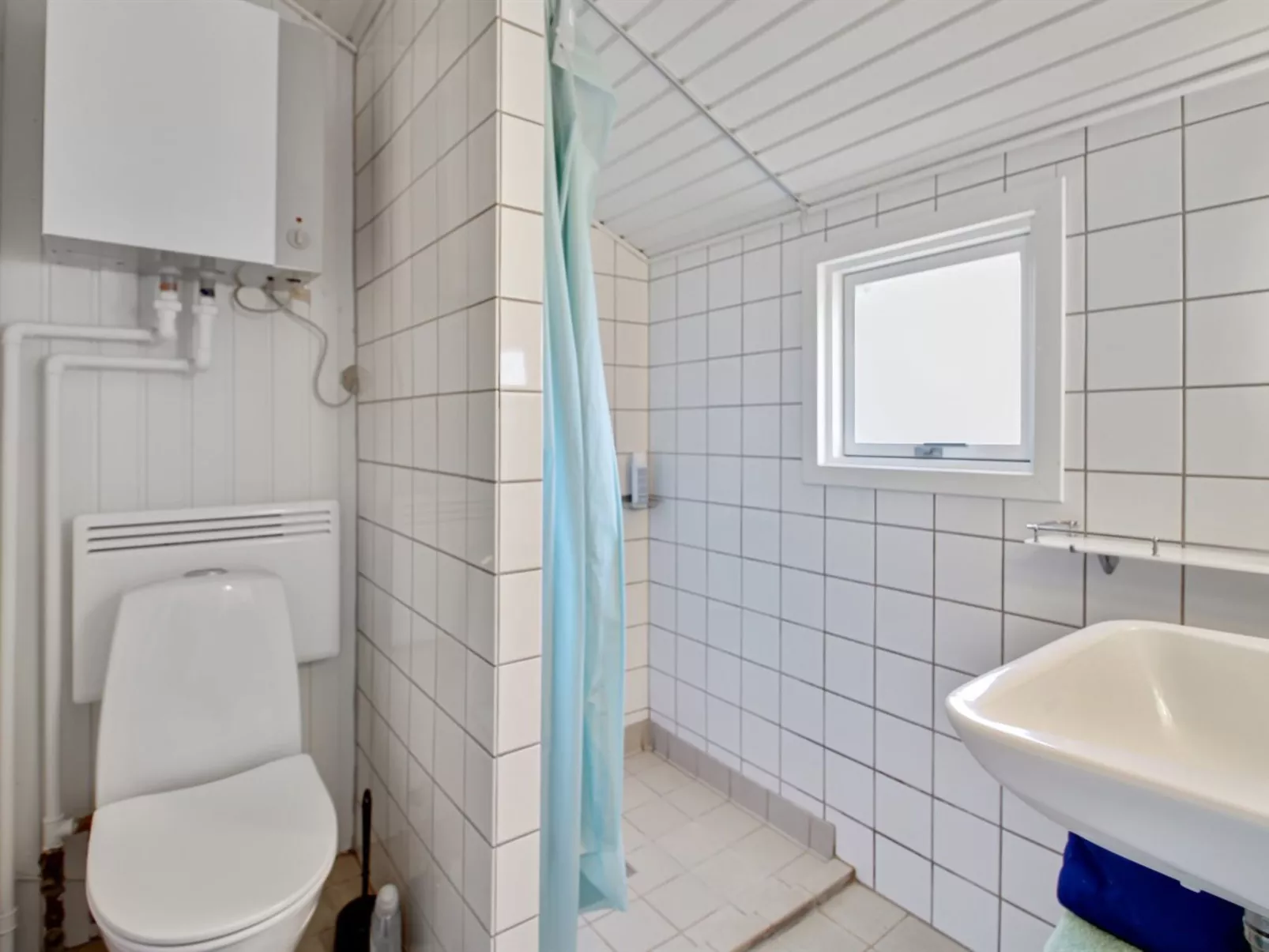 "Jules" - 300m from the sea-Binnen