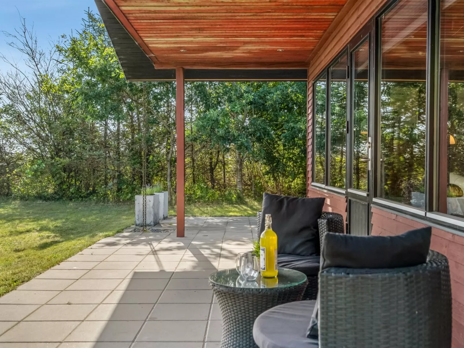 "Tayana" - 75m to the fjord-Buiten