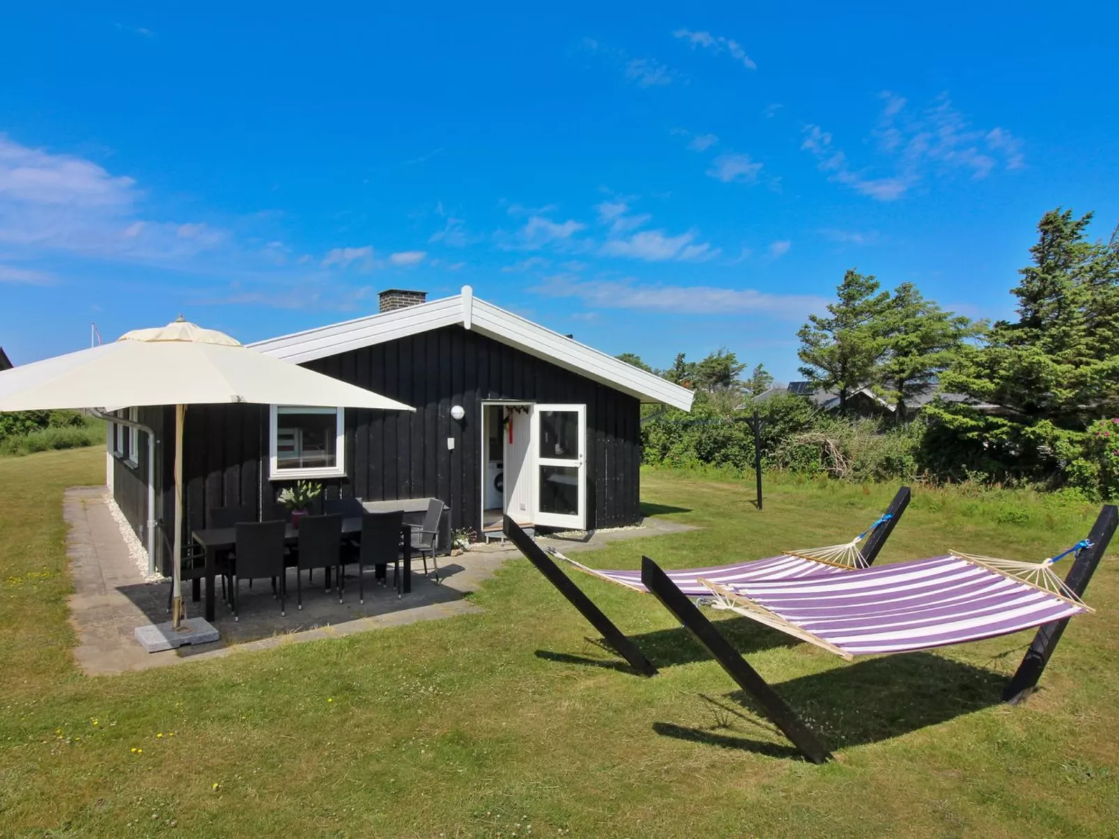 "Alberga" - 700m from the sea-Buiten